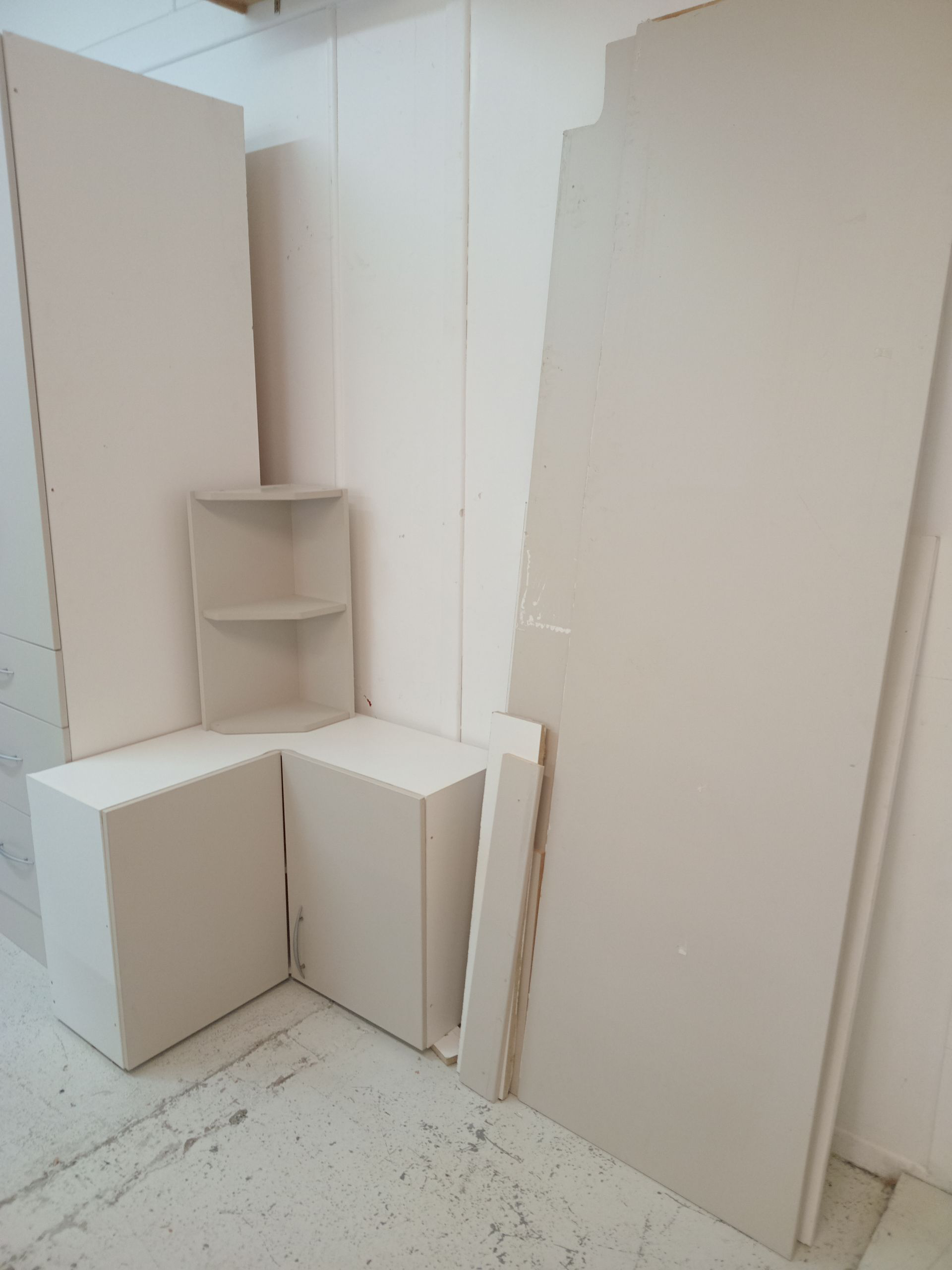 Kitchen, large